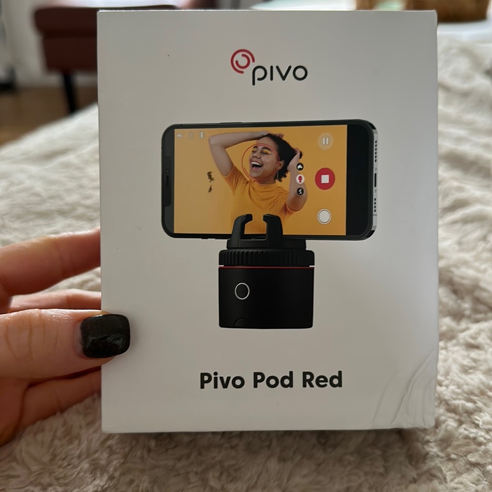 Pivo Pod Red Auto Fave Tracking Phone Holder
